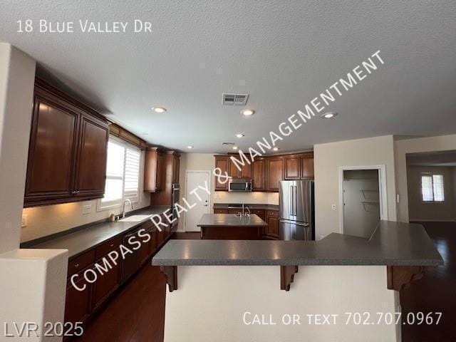 Building Photo - 18 Blue Valley Dr