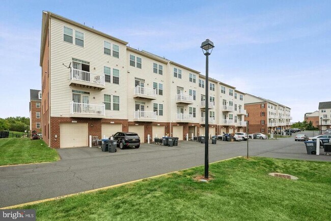 Building Photo - 21648 Romans Dr