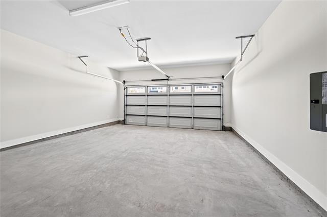 Building Photo - 205 Melody Ln