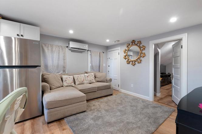 Building Photo - 19 Highland Ter