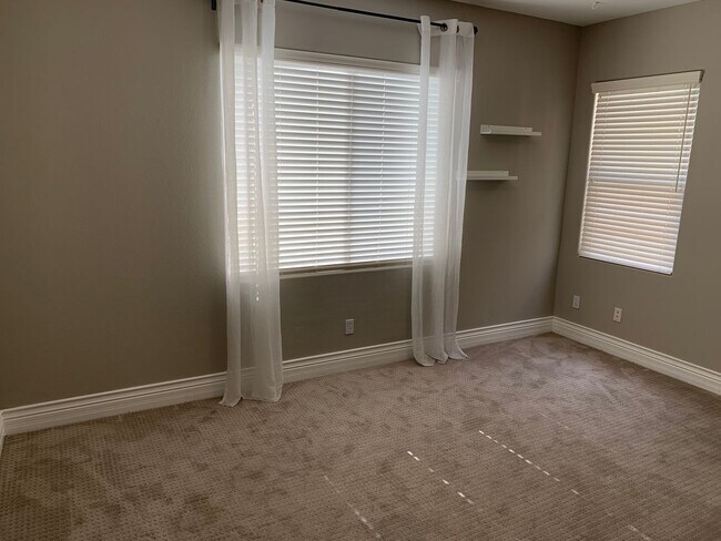 Building Photo - 90 Broken Putter Way