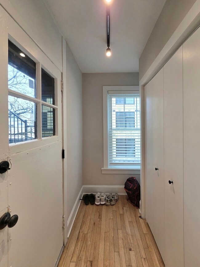 Building Photo - 2746 N Hampden Ct