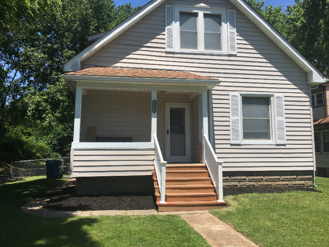 Primary Photo - 1101 Olive St