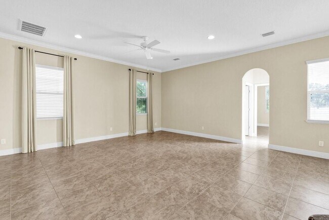 Building Photo - 1280 S Village Square
