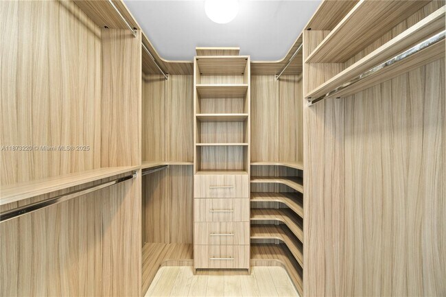 Building Photo - 50 Biscayne Blvd