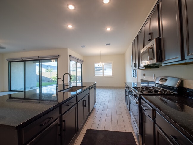 Building Photo - 8014 W Nicolet Ave