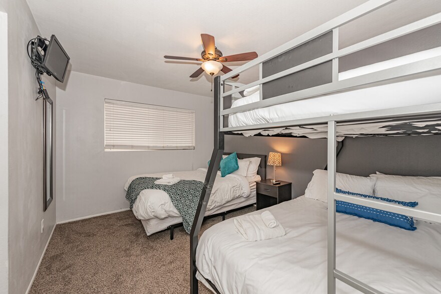 Bedroom 3 - 3801 N Hayden Rd