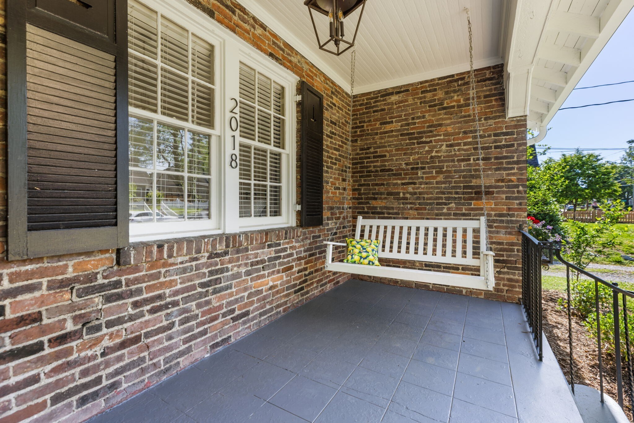 Building Photo - 2018 Sweetbriar Ave