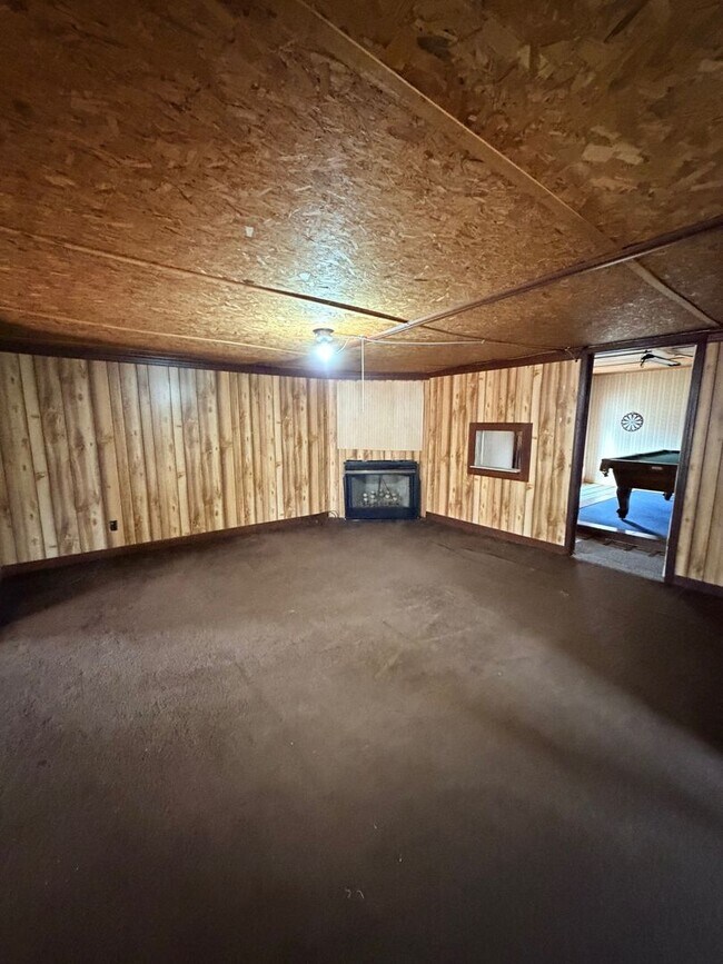 Building Photo - 113 Bream Ave