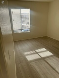 Building Photo - 522 E Ave Q-5