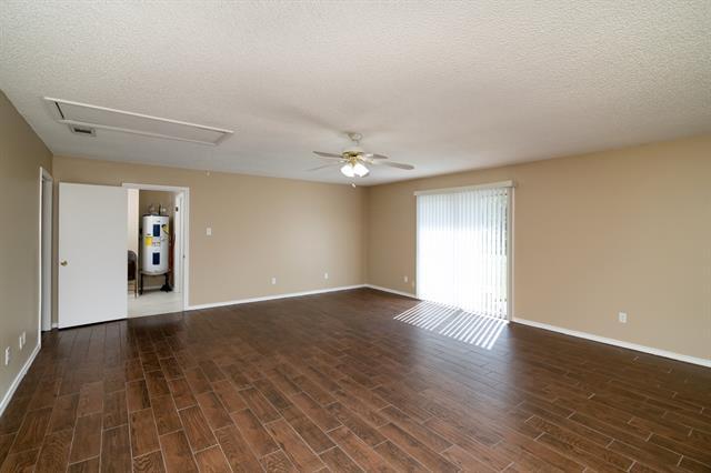 Building Photo - 800 Shady Ln
