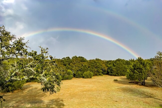 Building Photo - 124 S Rainbow Ranch Rd