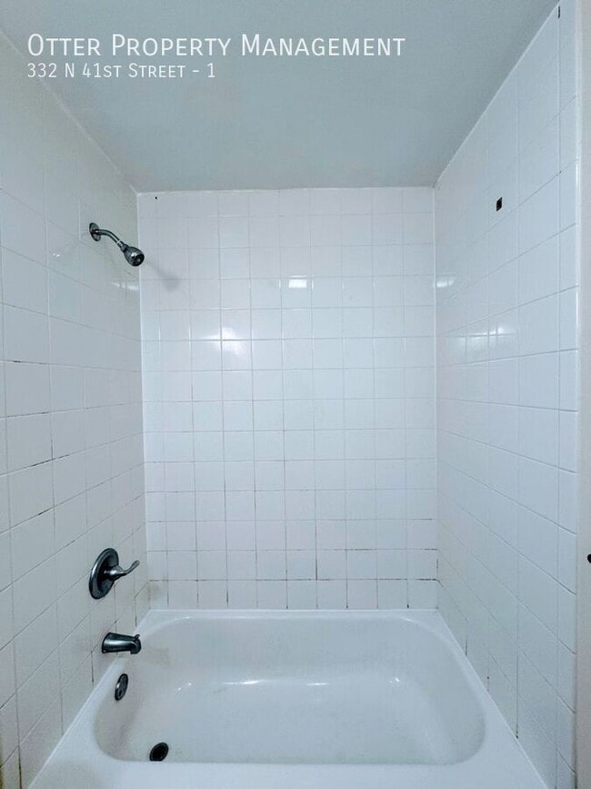 Building Photo - 332 N 41st St