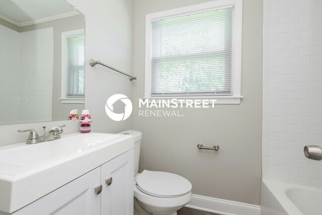 Building Photo - 3 Bedroom Pet-Friendly Home in Charlotte, ...