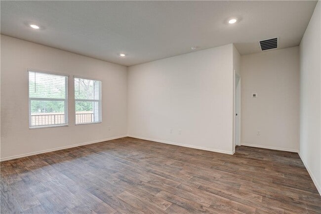 Building Photo - 14500 Fitzgibbon Dr
