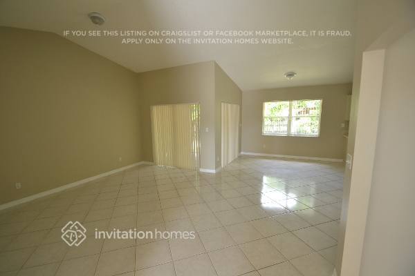Building Photo - 17312 SW 149th Ct