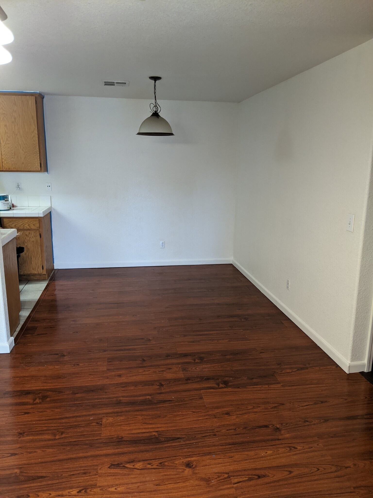 Building Photo - 127 Huber Ct