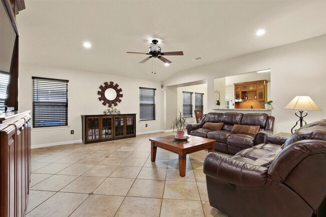 Building Photo - 7802 Milestone Ridge Dr