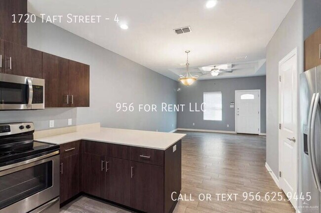 Building Photo - 1720 Taft St