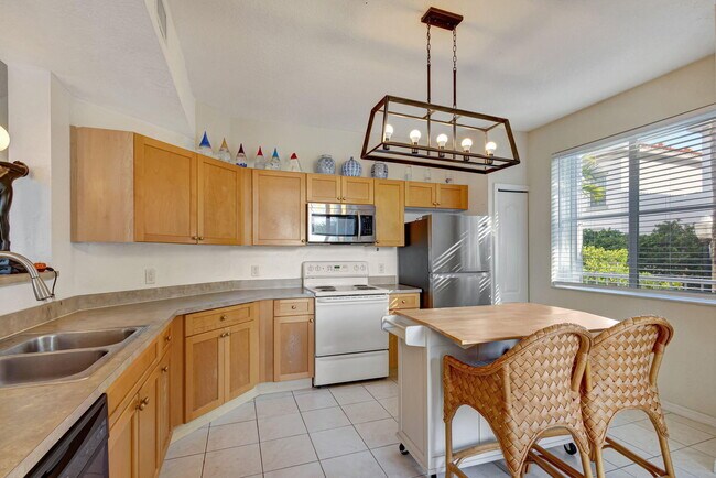 Building Photo - 11023 Legacy Ln