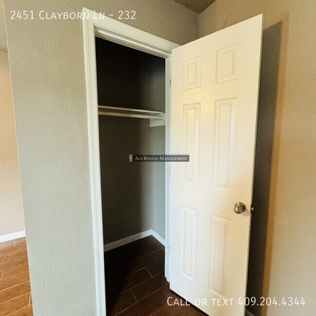 Building Photo - 2451 Clayborn