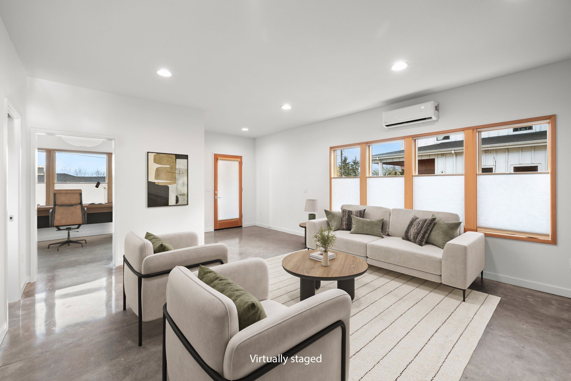 Building Photo - 2038 NE Morgan St. A