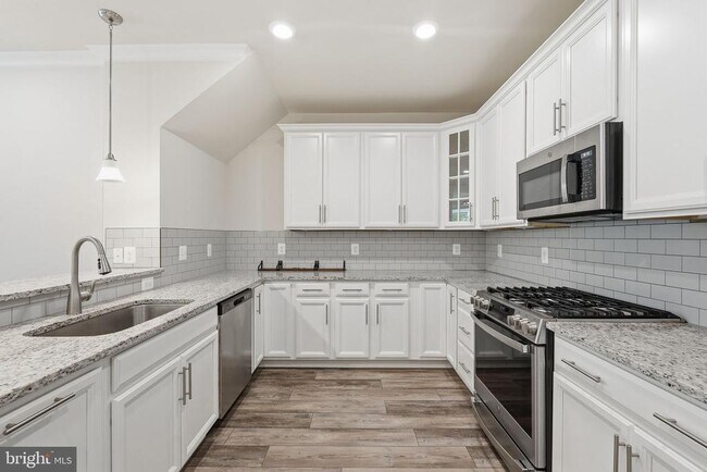 Building Photo - 45208 Lettermore Square