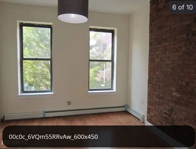 Building Photo - 316 Eldert Ln