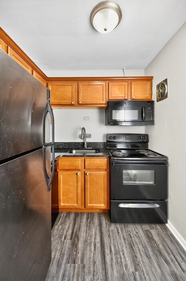 Building Photo - 3505 Telford St