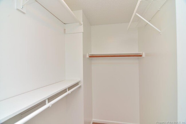 Building Photo - 5339 Aden Ct