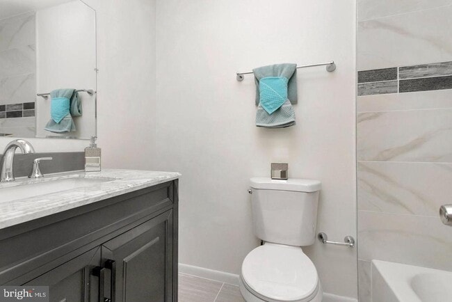 Building Photo - 1132 James Madison Cir