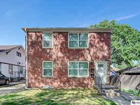 Building Photo - 221 N 33rd St