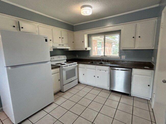 Building Photo - Gulfport rental