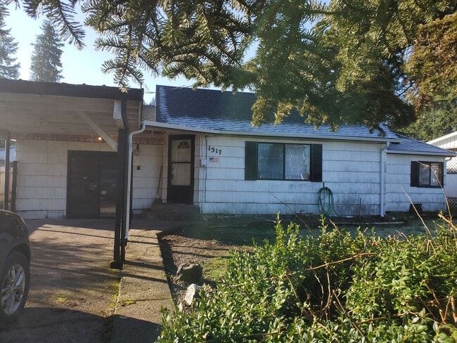 Building Photo - 2bed 2bath House