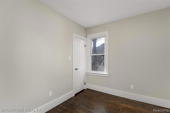 Building Photo - 292 W Marshall St