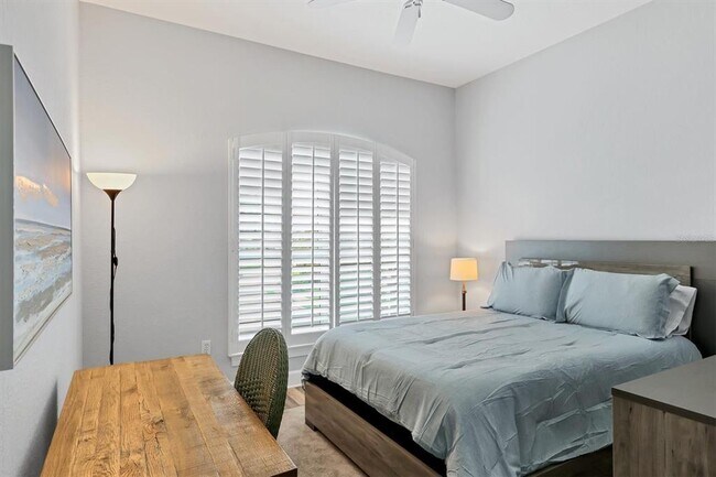 Building Photo - 5445 46th Ct W