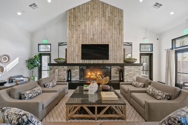 Building Photo - New Community - Temecula - New House Corne...