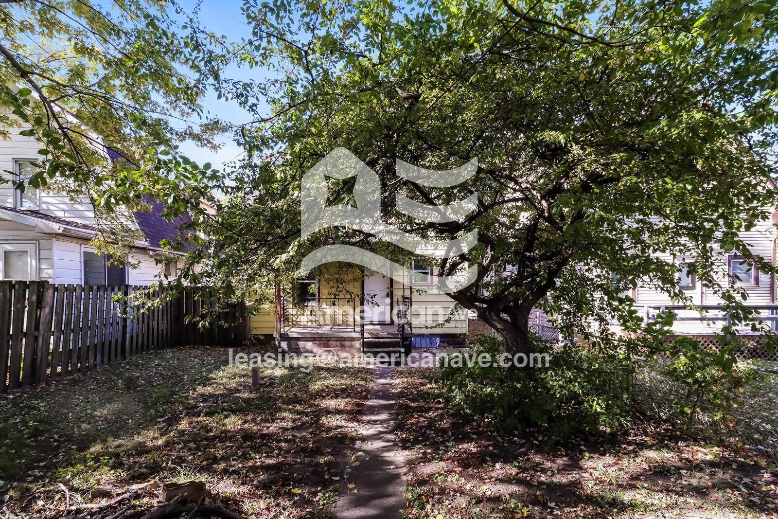 Building Photo - 617 Nicholas St