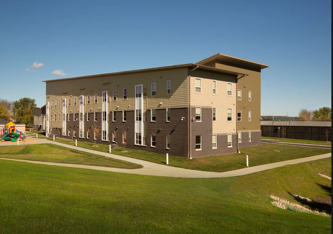 Primary Photo - Gage East Apartments