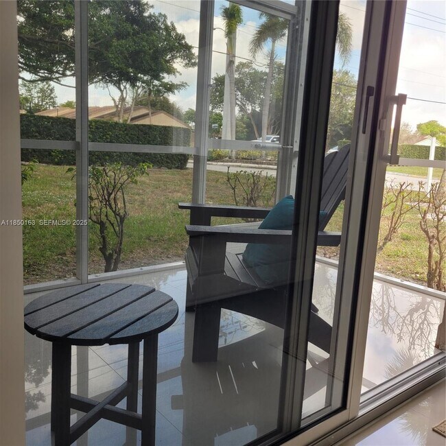 Building Photo - 8101 SW 24th Ct