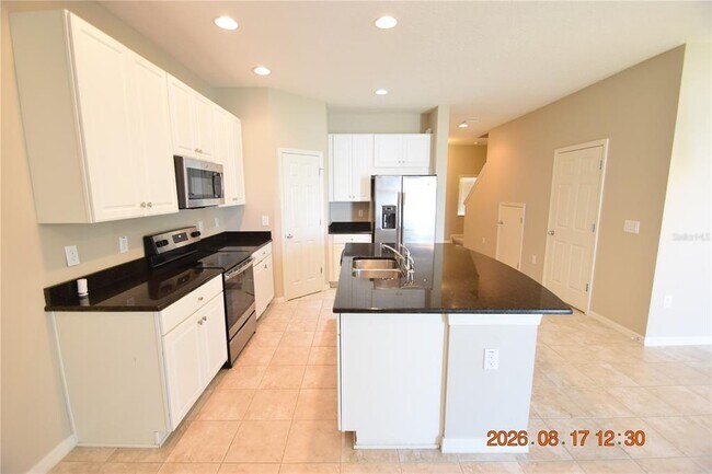 Building Photo - 7031 Woodchase Glen Dr