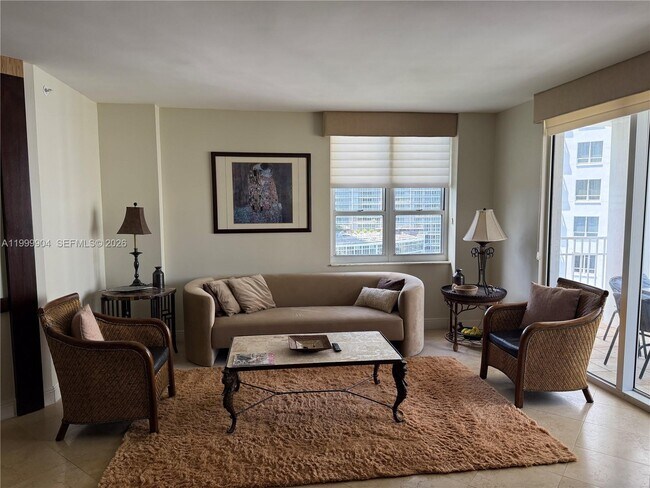 Building Photo - 701 Brickell Key Blvd