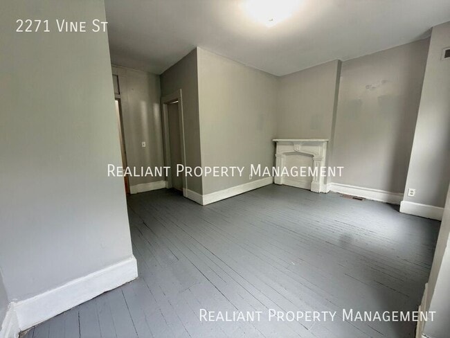 Building Photo - 2271 Vine St