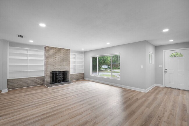Building Photo - 1417 NW 17th St