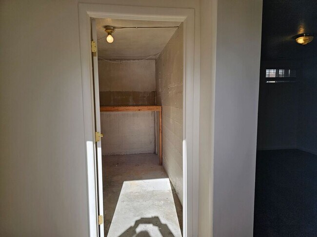 Building Photo - 7725 S 1530 W