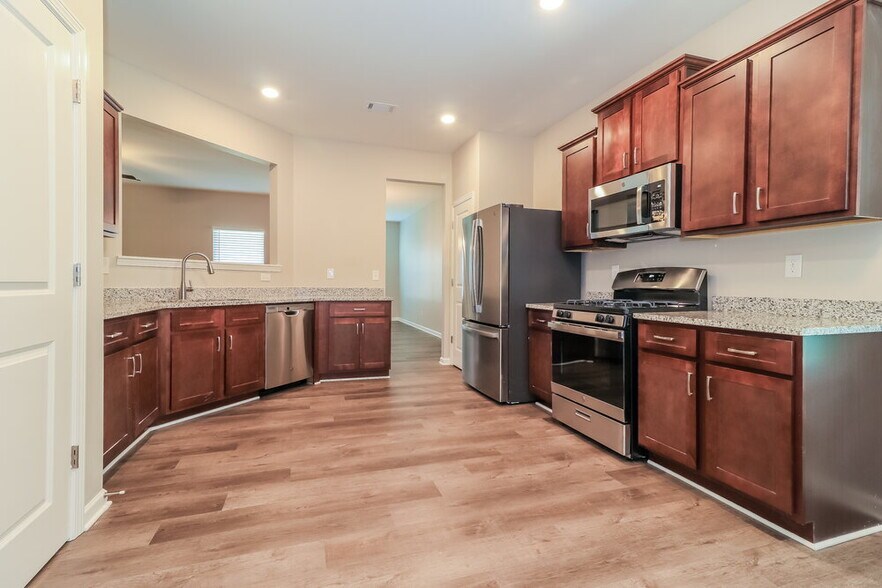 Building Photo - 34 Dalgety Crossing