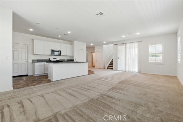 Building Photo - 24583 Acadia Dr