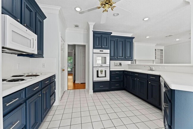 Building Photo - 29 Berry Blossom Dr