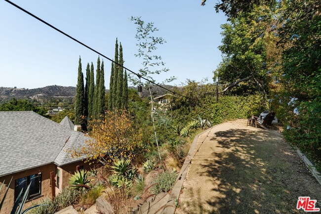 Building Photo - 1428 Holbrook St