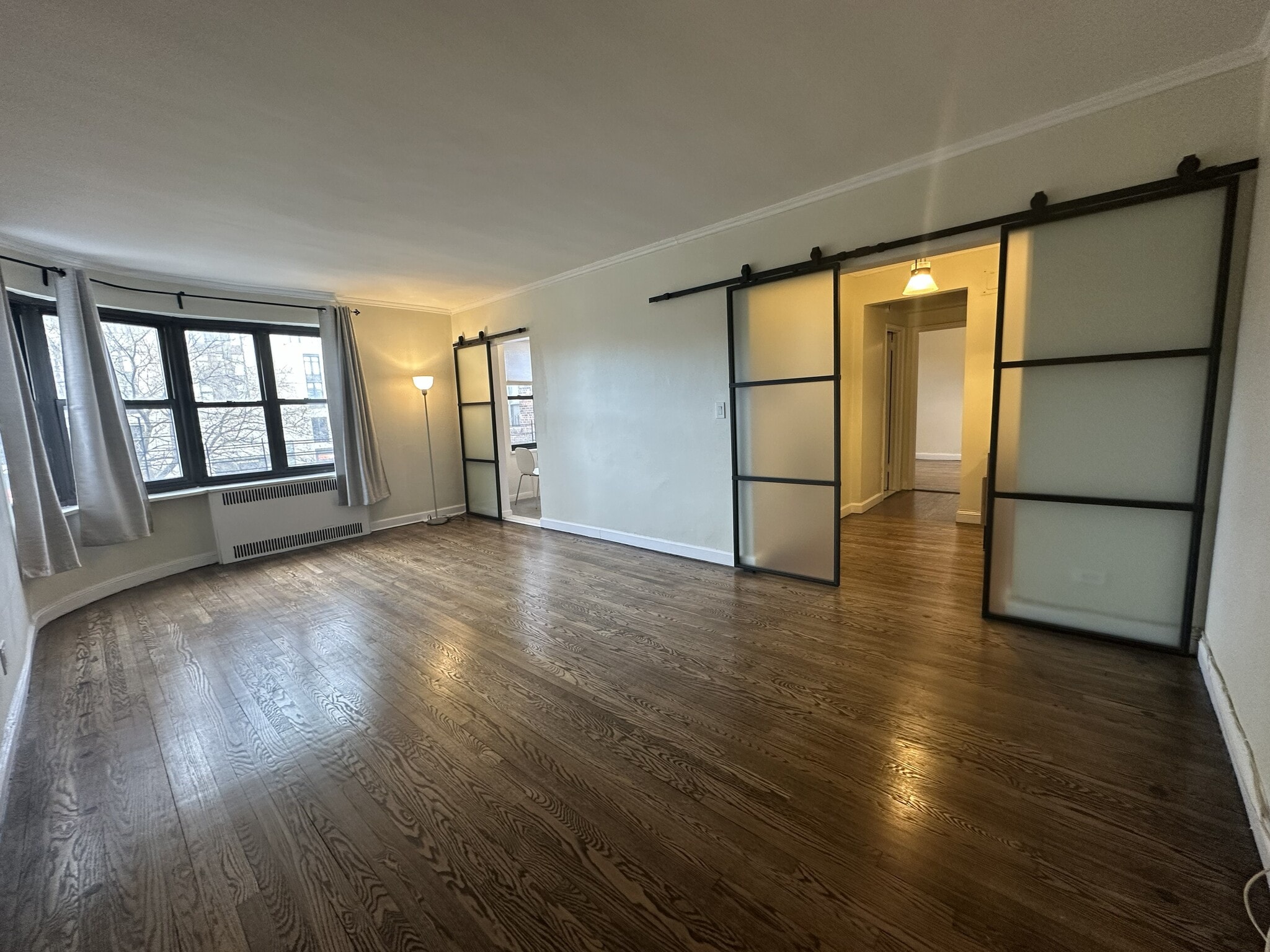 Building Photo - 9876 Queens Blvd